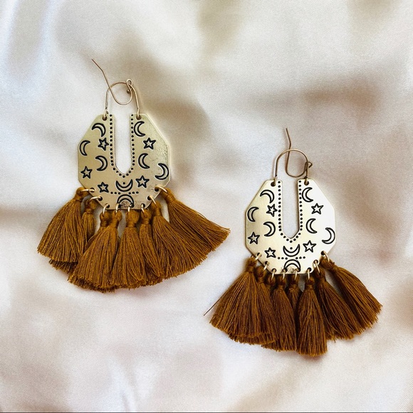 Moon and Star Polygon Tassels Earrings - Picture 6 of 11